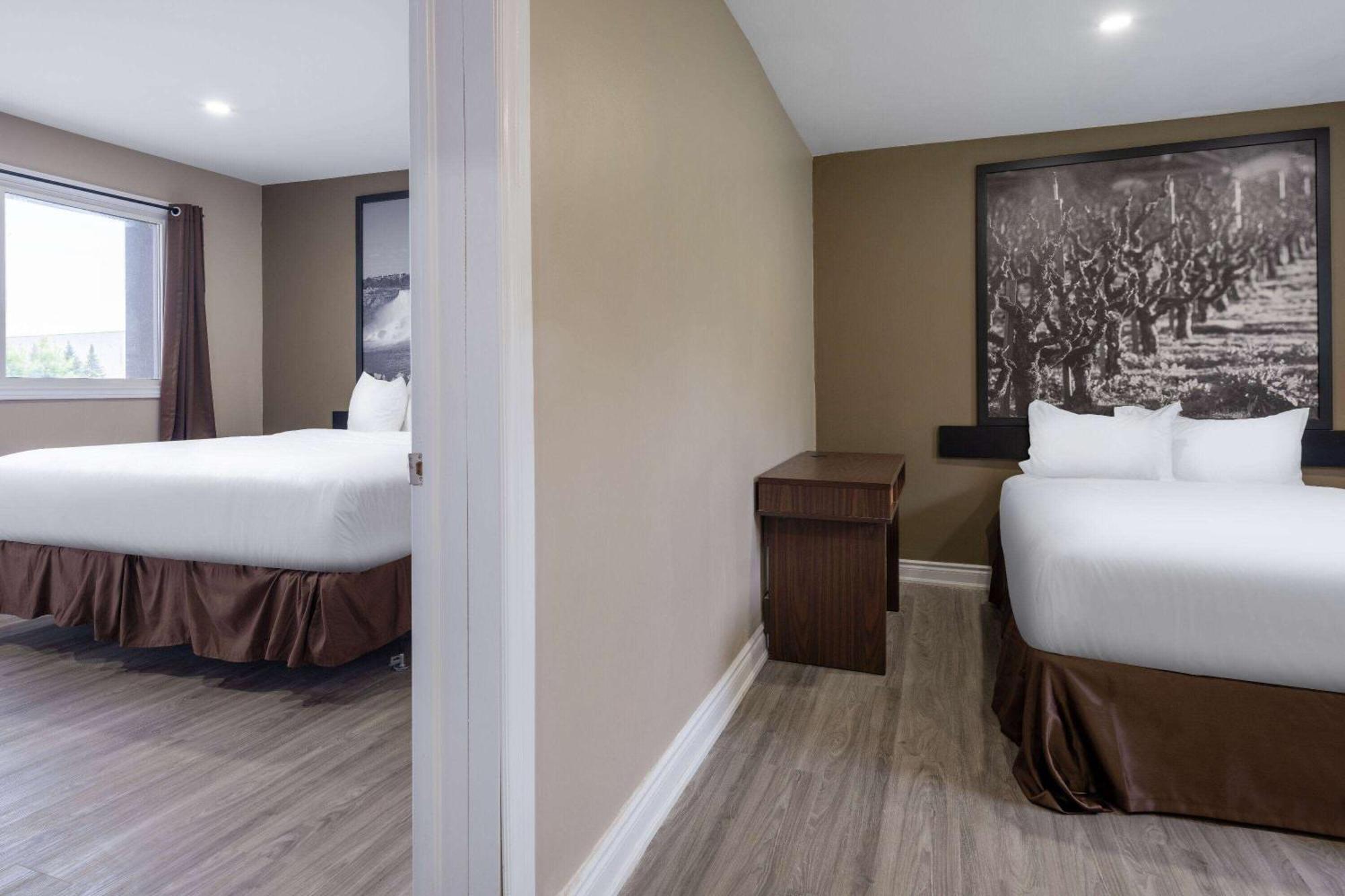 Super 8 By Wyndham Niagara Falls On Exterior photo